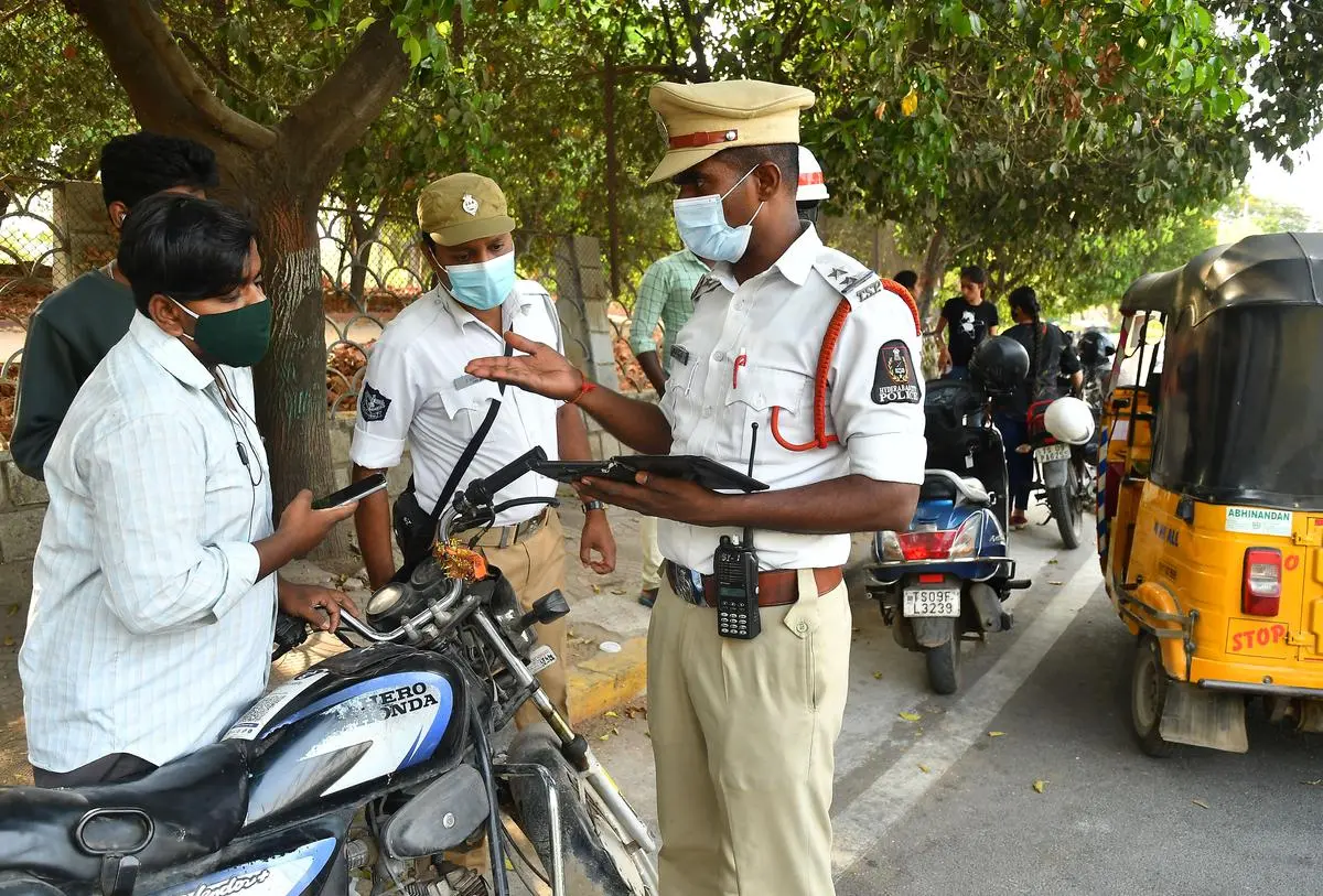बिहार ट्रैफिक कैमरा चालान सिस्टम: चालान ऑटोमैटिक कटता है या कंट्रोल रूम से पुलिस काटती है